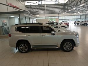 Toyota Land Cruiser 300 3.3D ZX - Image 3