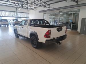 Toyota Hilux 2.8GD-6 Xtra cab Legend auto - Image 9