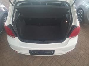 Volkswagen Polo Vivo hatch 1.4 - Image 12