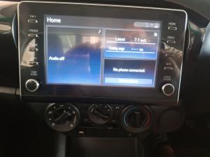 Toyota Hilux 2.4GD-6 single cab Raider manual - Image 10