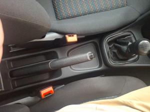 Volkswagen Polo Vivo hatch 1.4 Trendline - Image 9