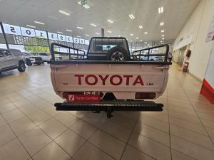 Toyota Land Cruiser 79 4.0 V6 single cab - Image 5