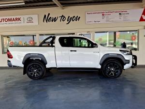 Toyota Hilux 2.8GD-6 Xtra cab Legend auto - Image 3