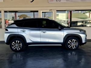 Toyota Starlet Cross 1.5 XR auto - Image 3