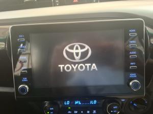 Toyota Hilux 2.8 GD-6 Raider 4X4 automaticD/C - Image 13