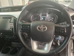 Toyota Hilux 2.8 GD-6 Raider 4X4 automaticD/C - Image 8