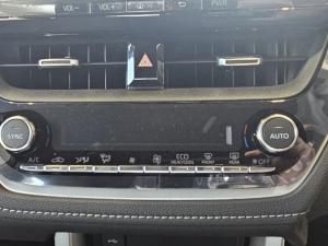 Toyota Corolla Cross 1.8 XR - Image 11