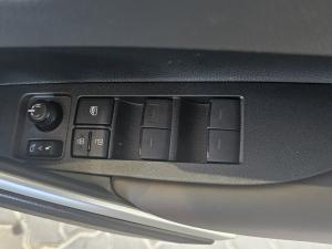Toyota Corolla Cross 1.8 XR - Image 19