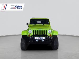 Jeep Wrangler Sahara 3.6L V6 automatic 2-Door - Image 2