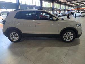 Volkswagen T-CROSS 1.0 TSI Comfortline DSG - Image 4