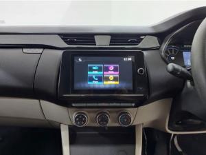 Renault Triber 1.0 Zen manual - Image 10