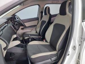 Renault Triber 1.0 Zen manual - Image 6