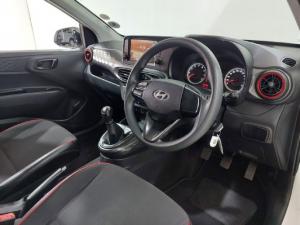 Hyundai Grand i10 1.0 Premium hatch - Image 5