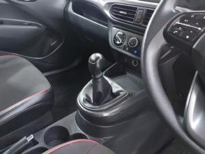 Hyundai Grand i10 1.0 Premium hatch - Image 9