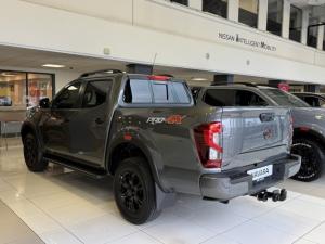 Nissan Navara 2.5DDTi double cab Pro-4X 4x4 - Image 10