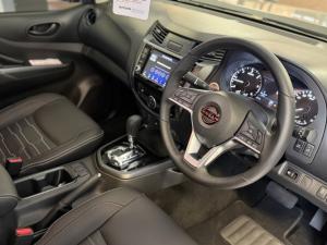 Nissan Navara 2.5DDTi double cab Pro-4X 4x4 - Image 13