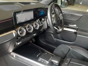Mercedes-Benz GLB GLB220d 4Matic Progressive - Image 12