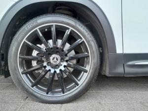 Mercedes-Benz GLB GLB220d 4Matic Progressive - Image 3