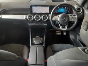 Mercedes-Benz GLB GLB220d 4Matic Progressive - Image 7