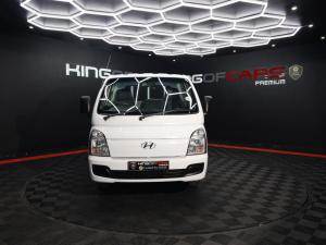 Hyundai H-100 Bakkie 2.6D deck - Image 2