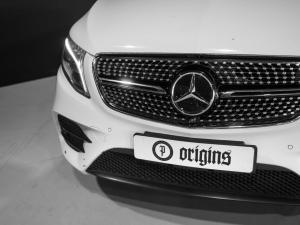Mercedes-Benz V-Class V250d AMG Line - Image 14