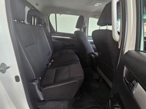 Toyota Hilux 2.8GD-6 double cab 4x4 Raider - Image 13