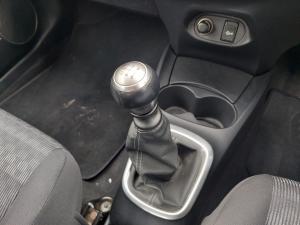 Toyota Yaris 1.3 - Image 10