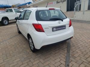 Toyota Yaris 1.3 - Image 17