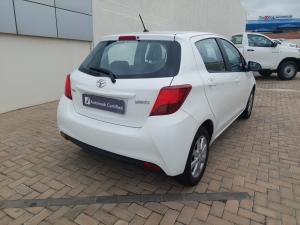 Toyota Yaris 1.3 - Image 2