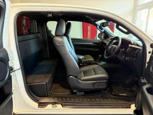 Toyota Hilux 2.8GD-6 Xtra cab Legend auto - Image 8
