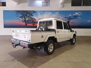 Toyota Land Cruiser 79 4.5D-4D V8 double cab LX - Image 2