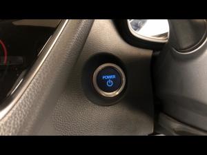 Toyota Corolla Cross 1.8 Hybrid XS - Image 27