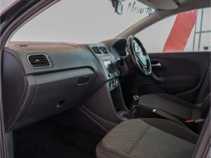 Volkswagen Polo sedan 1.4 Comfortline - Image 7