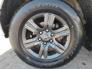 Toyota Hilux 2.4GD-6 double cab 4x4 Raider manual - Image 19