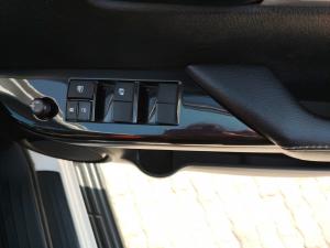 Toyota Hilux 2.4GD-6 double cab 4x4 Raider manual - Image 25