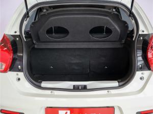 Toyota Vitz 1.0 XR manual - Image 13
