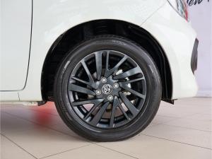 Toyota Vitz 1.0 XR manual - Image 14