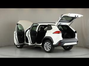 Toyota Corolla Cross 1.8 Hybrid XS - Image 10