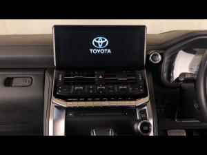 Toyota Land Cruiser 300 3.3D ZX - Image 24