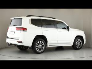 Toyota Land Cruiser 300 3.3D ZX - Image 2