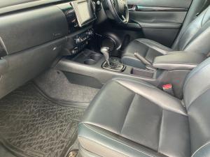 Toyota Hilux 2.8GD-6 double cab 4x4 Raider auto - Image 7