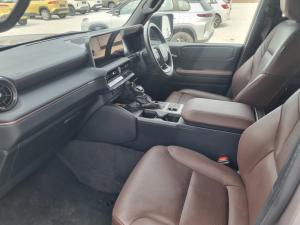 Toyota Land Cruiser Prado 2.8GD VX-R - Image 7