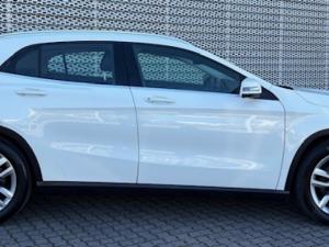 Mercedes-Benz GLA 220 CDI automatic 4MATIC - Image 3