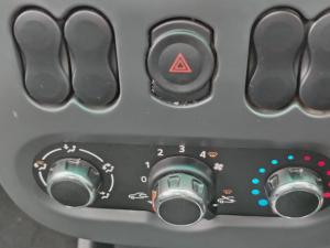 Nissan NP200 1.6 Single Cab - Image 11
