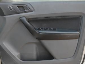 Ford Everest 2.2 TdciXLS automatic - Image 11
