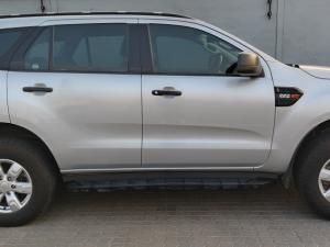 Ford Everest 2.2 TdciXLS automatic - Image 3