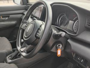 Suzuki Ertiga 1.5 GL automatic - Image 9
