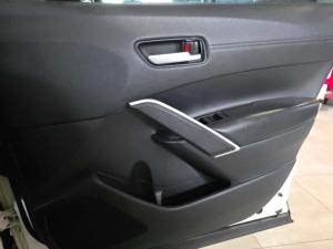 Toyota Corolla Cross 1.8 XI - Image 17