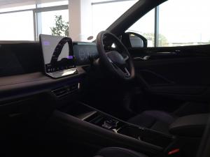 Volkswagen Tiguan 2.0TDI R-Line 4Motion - Image 15
