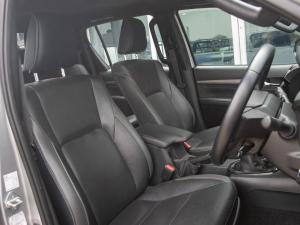 Toyota Hilux 2.8GD-6 double cab Legend manual - Image 14